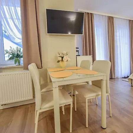 Na Wyspie - Aquamarina - Parking *