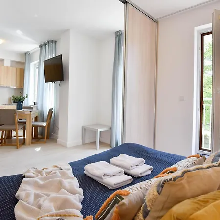 Na Wyspie - Aquamarina - Parking سفينويتشي