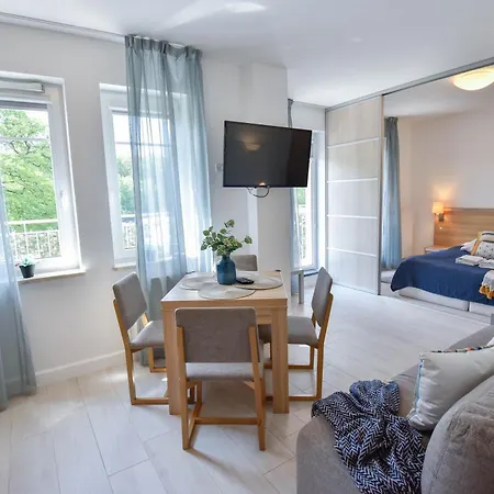 Na Wyspie - Aquamarina - Parking * سفينويتشي