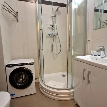 شقة Na Wyspie - Aquamarina - Parking سفينويتشي