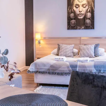 Na Wyspie - Aquamarina - Parking *