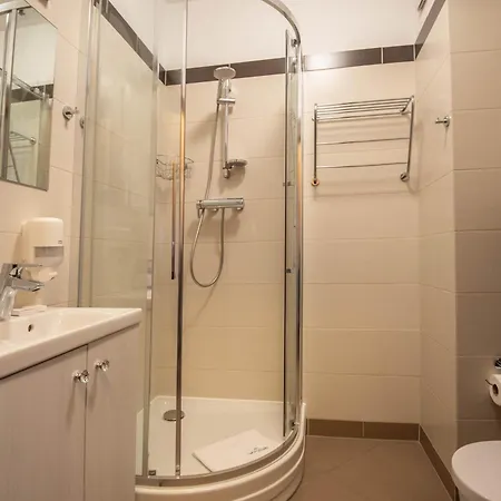 Na Wyspie - Aquamarina - Parking سفينويتشي